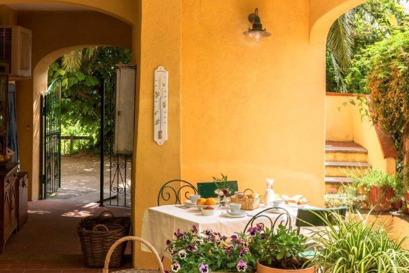 Agriturismo La Selva Hotel Finale Ligure Buitenkant foto